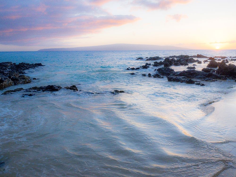 Hawaii-Maui-Makena and hidden beach at sunset